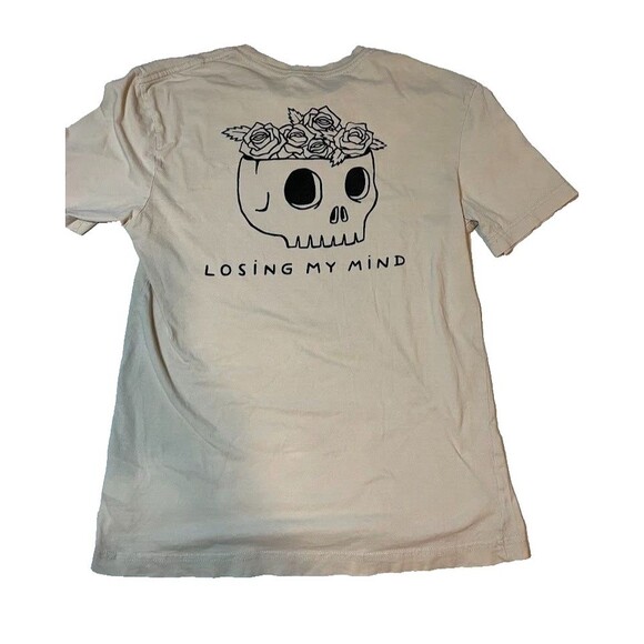Women's T-shirt SZ XS Cream Skull Roses "Losing My Mind" Funny Whimsigoth Casual - Picture 1 of 5